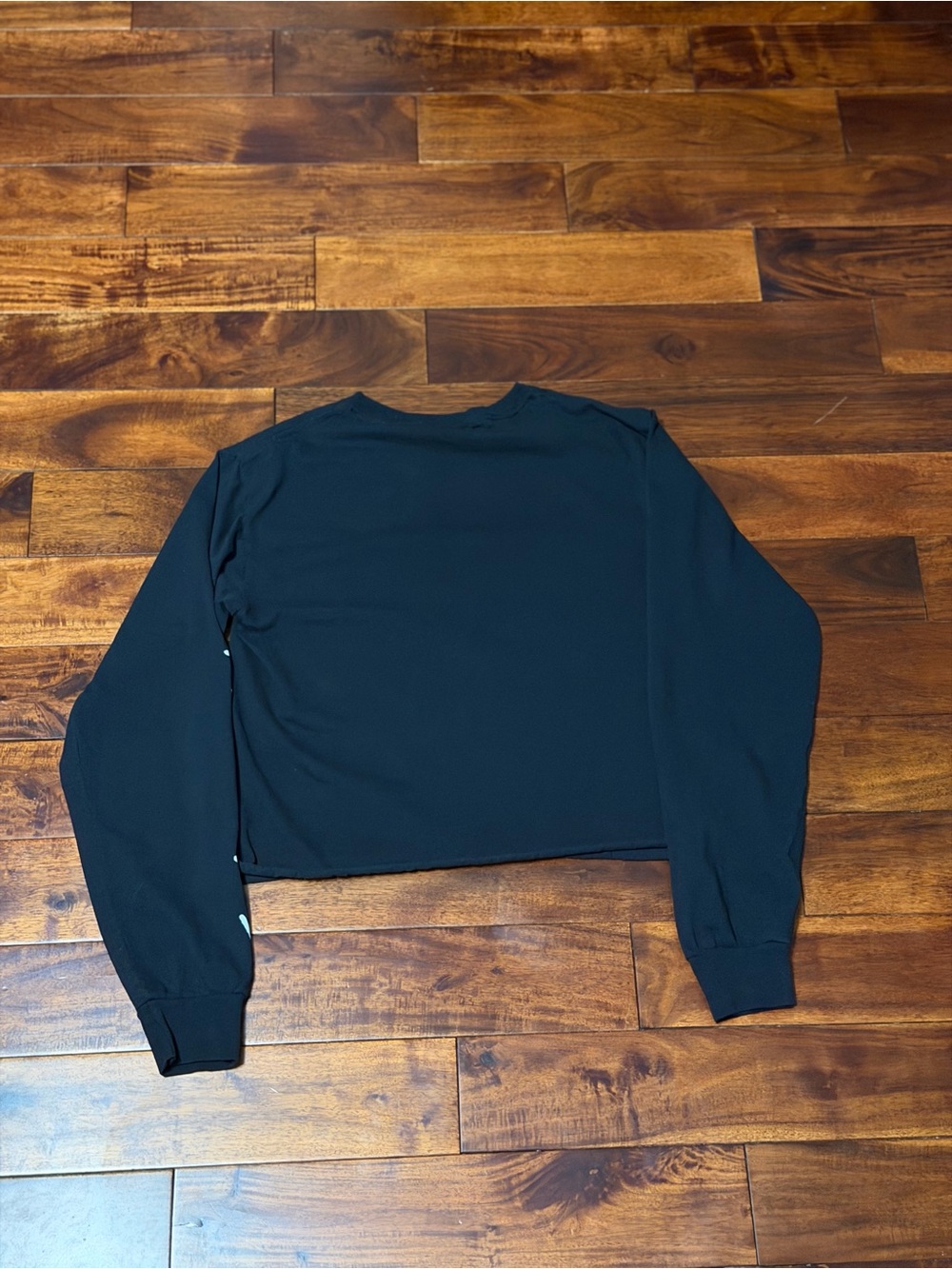 FRIENDS Central Perk Black Cropped Long Sleeve Tee with Multicolor Logo size S - Picture 7 of 7